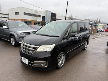 Used Nissan Serena 2012 for sale - 77300718: Photo
