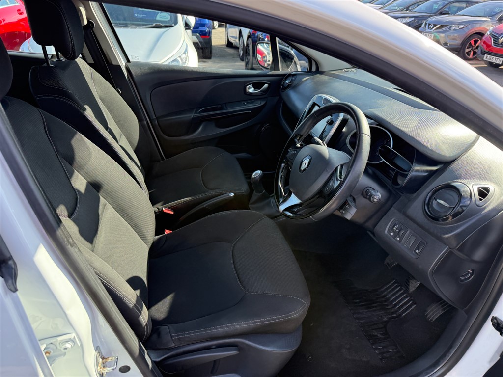 Used Renault Clio 2015 for sale - 76044549: Photo 7