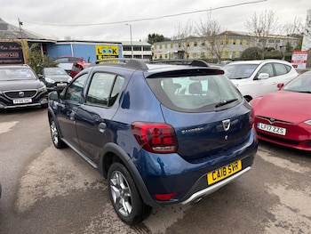 Used Dacia Sandero Stepway 2018 for sale - 76589962: Photo