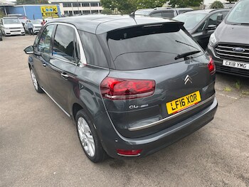 Used Citroen C4 Picasso 2016 for sale - 75648704: Photo