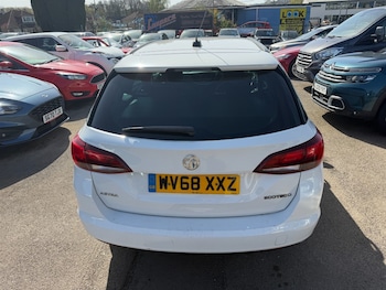 Used Vauxhall Astra 2018 for sale - 78166000: Photo