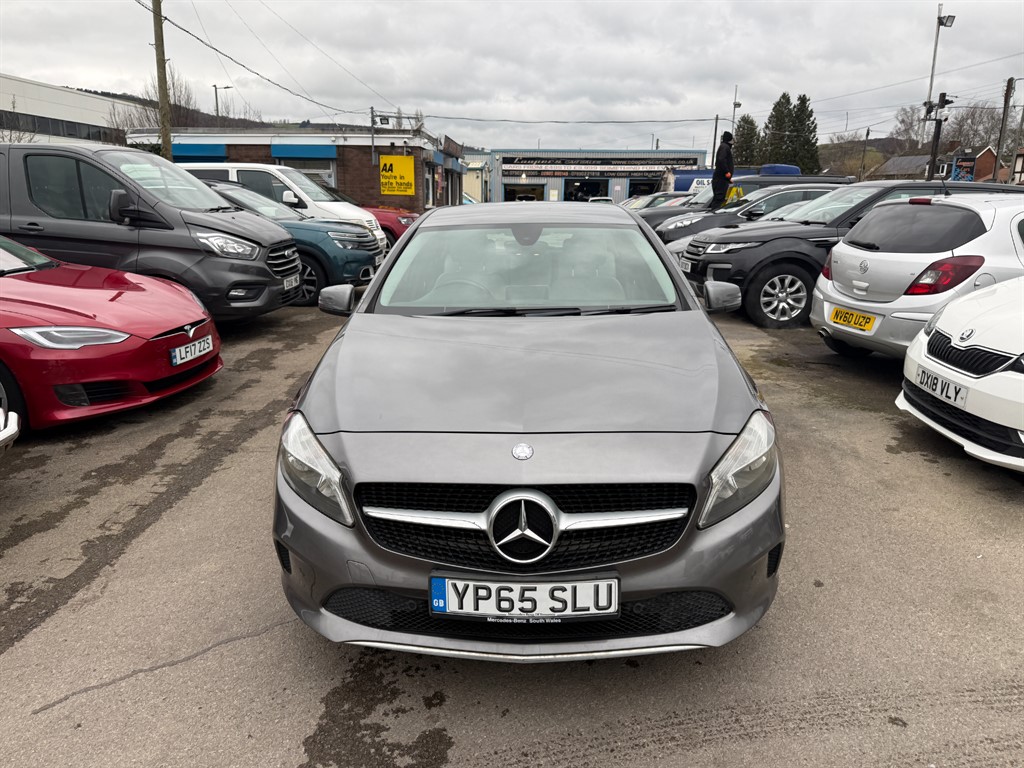 Used Mercedes-Benz A-Class 2015 for sale - 77414201: Photo 2