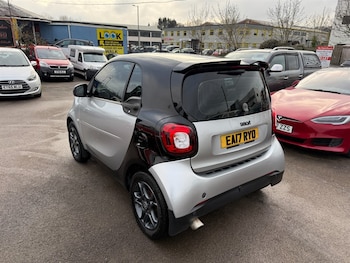Used smart fortwo 2017 for sale - 77269501: Photo