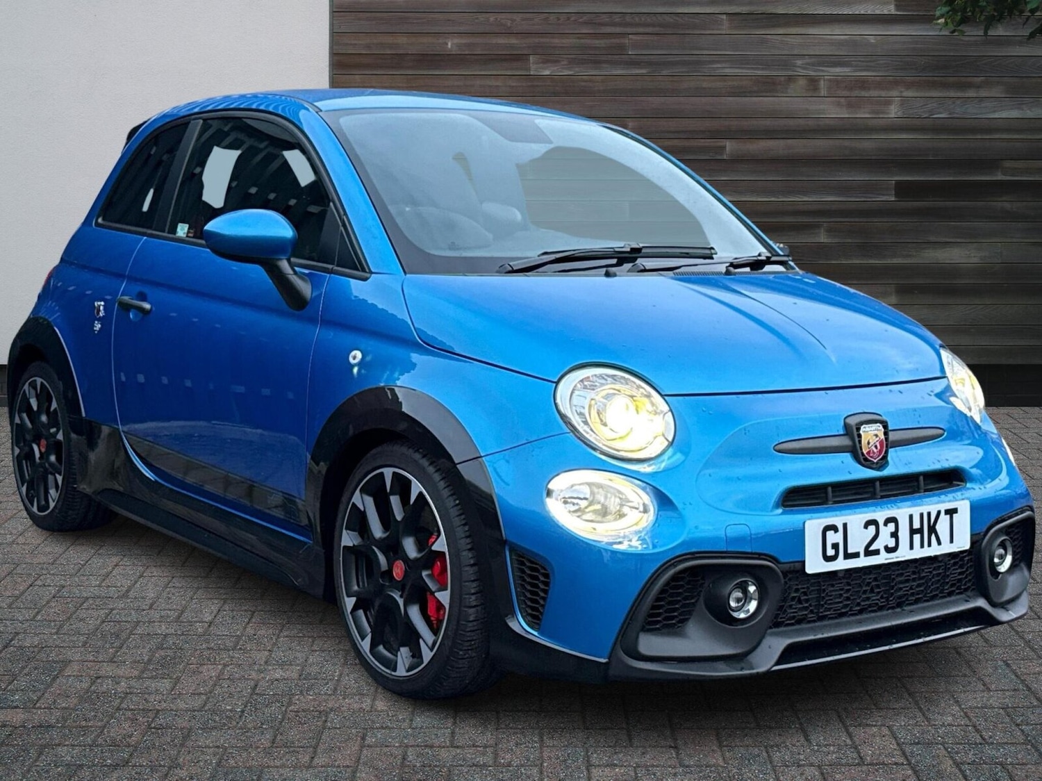 Used Abarth 695 2023 for sale - 76777149: Photo 1