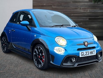 Used Abarth 695 2023 for sale - 76777149: Photo