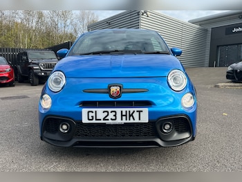 Used Abarth 695 2023 for sale - 76777149: Photo