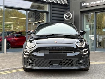 Used Abarth 600e 2025 for sale - 76302029: Photo