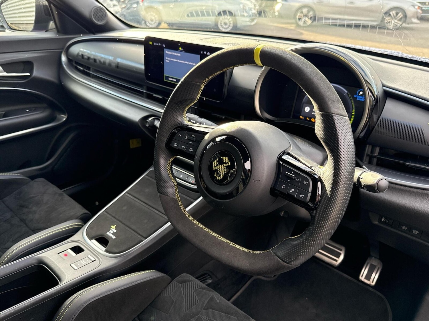 Used Abarth 600e 2025 for sale - 76680242: Photo 14