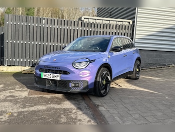 Used Abarth 600e 2025 for sale - 76680242: Photo