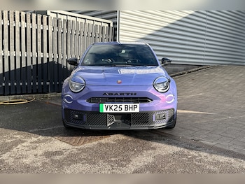 Used Abarth 600e 2025 for sale - 76680242: Photo