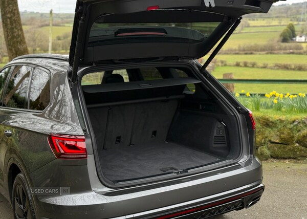 Used Volkswagen Touareg for sale - 74213957: Photo 15