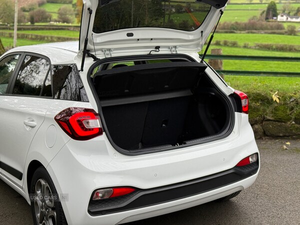 Used Hyundai i20 2018 for sale - 76327458: Photo 13