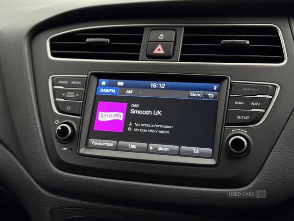 Used Hyundai i20 2018 for sale - 76327458: Photo 27