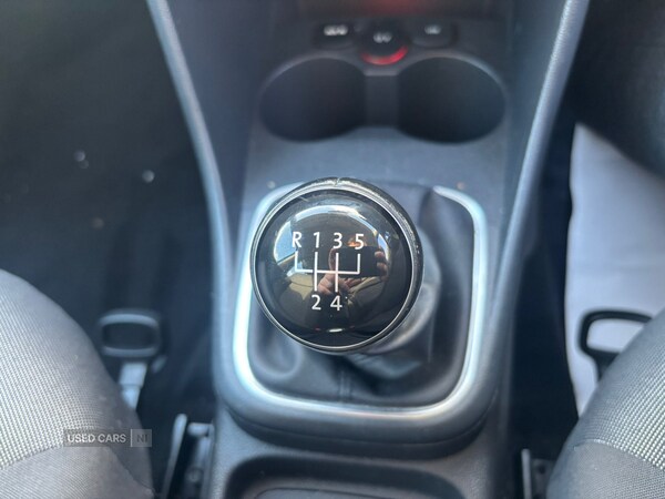 Used Volkswagen Polo 2015 for sale - 76621065: Photo 14