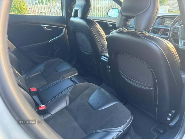 Used Volvo V40 2016 for sale - 76621254: Photo 8