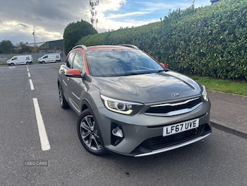 Used Kia Stonic 2017 for sale - 76201765: Photo 2