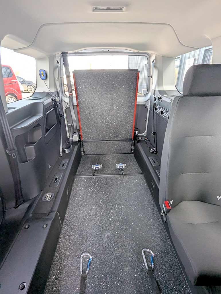 Used Ford Grand Tourneo Connect 2025 for sale - 77813423: Photo 35