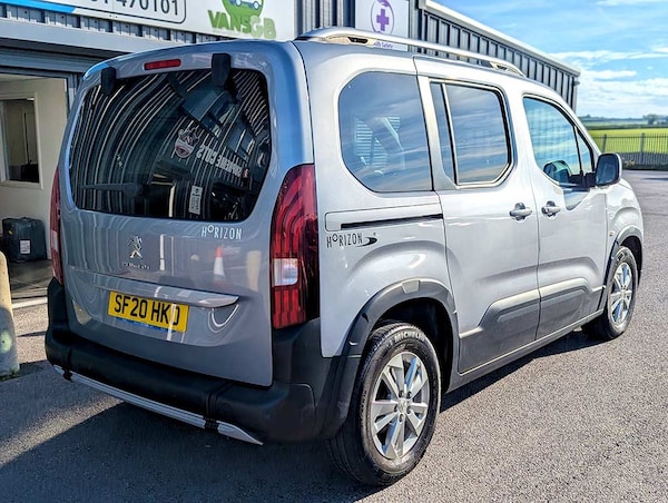 Used Peugeot Rifter 2020 for sale - 76142008: Photo 9