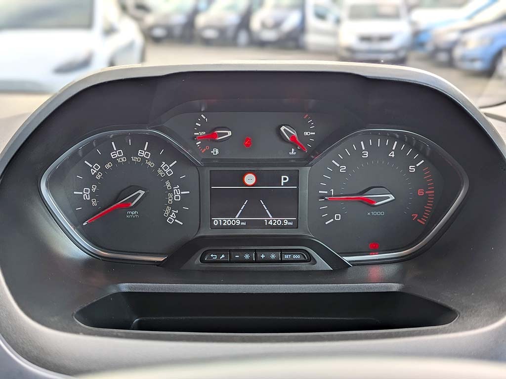 Used Peugeot Rifter 2020 for sale - 76905727: Photo 24