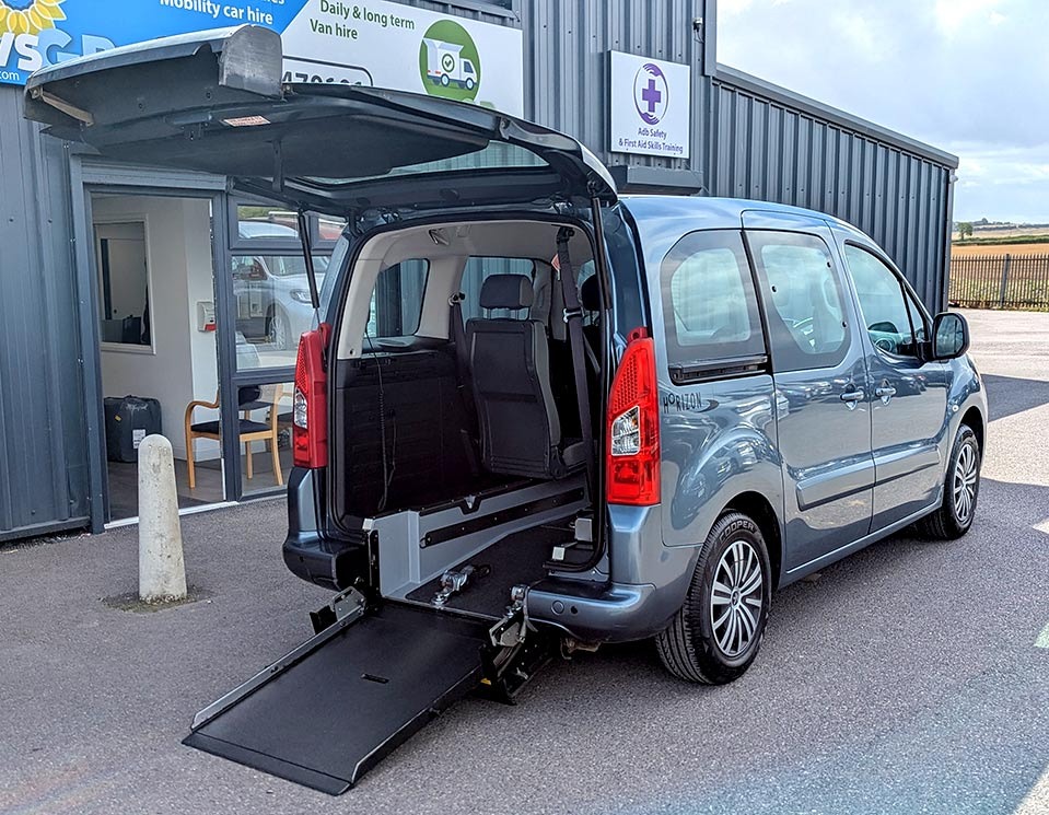 Used Peugeot Partner Tepee 2012 for sale - 75690003: Photo 11