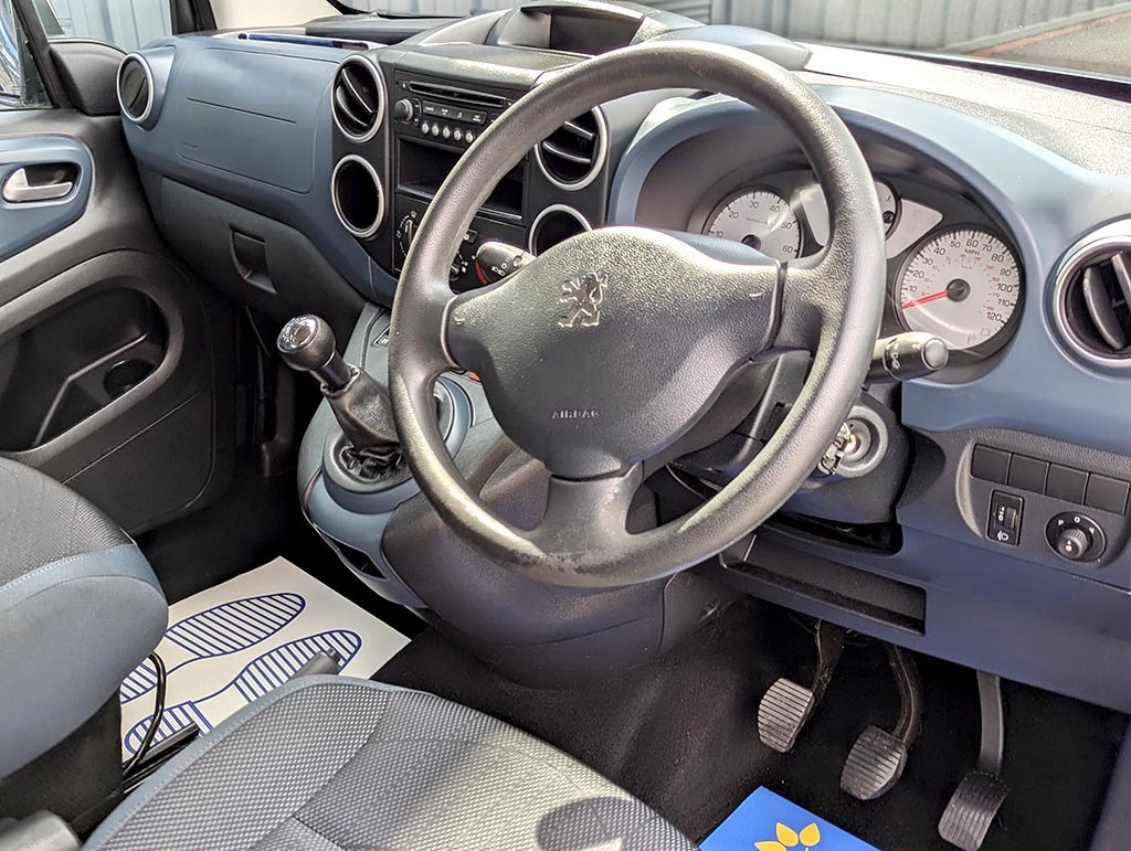 Used Peugeot Partner Tepee 2012 for sale - 75690003: Photo 12