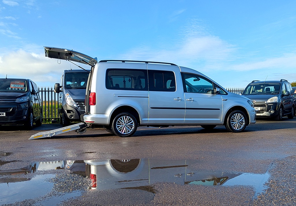 Used Volkswagen Caddy Maxi Life 2019 for sale - 76391401: Photo 10