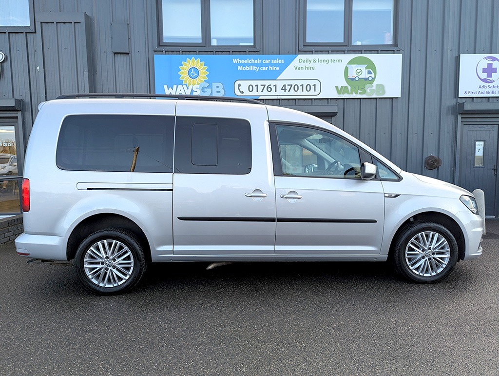 Used Volkswagen Caddy Maxi Life 2019 for sale - 76391401: Photo 11