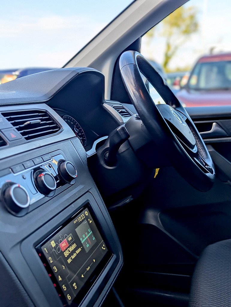 Used Volkswagen Caddy Maxi Life 2019 for sale - 76391401: Photo 18