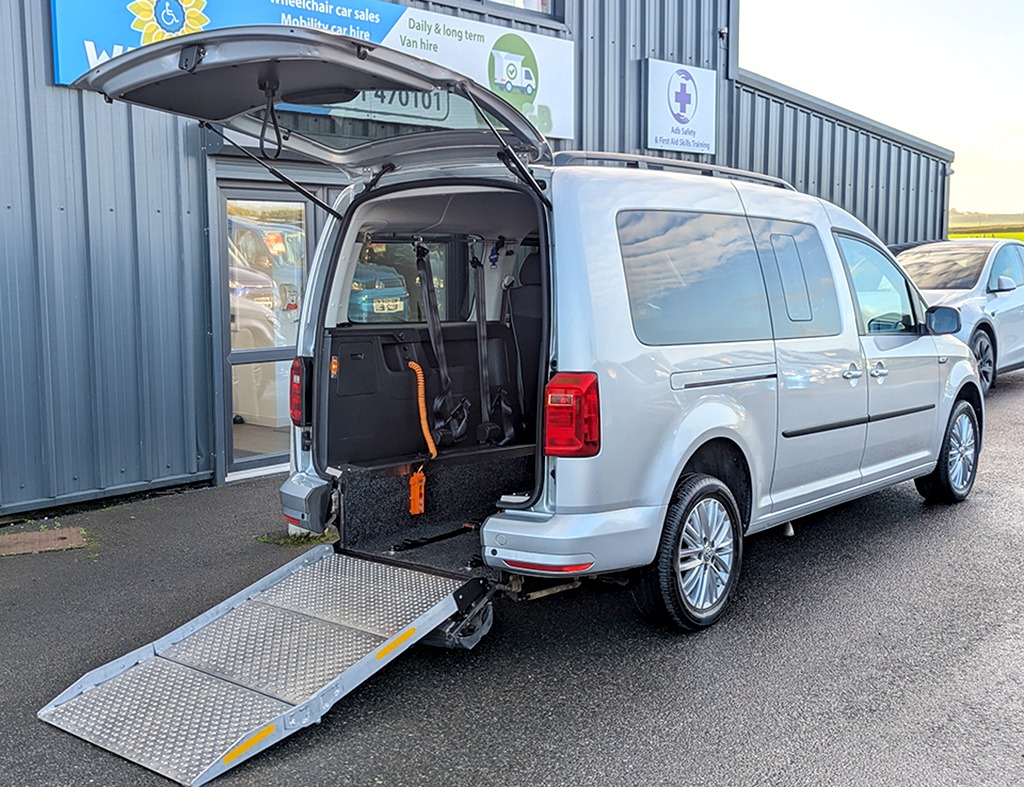 Used Volkswagen Caddy Maxi Life 2019 for sale - 76391401: Photo 6