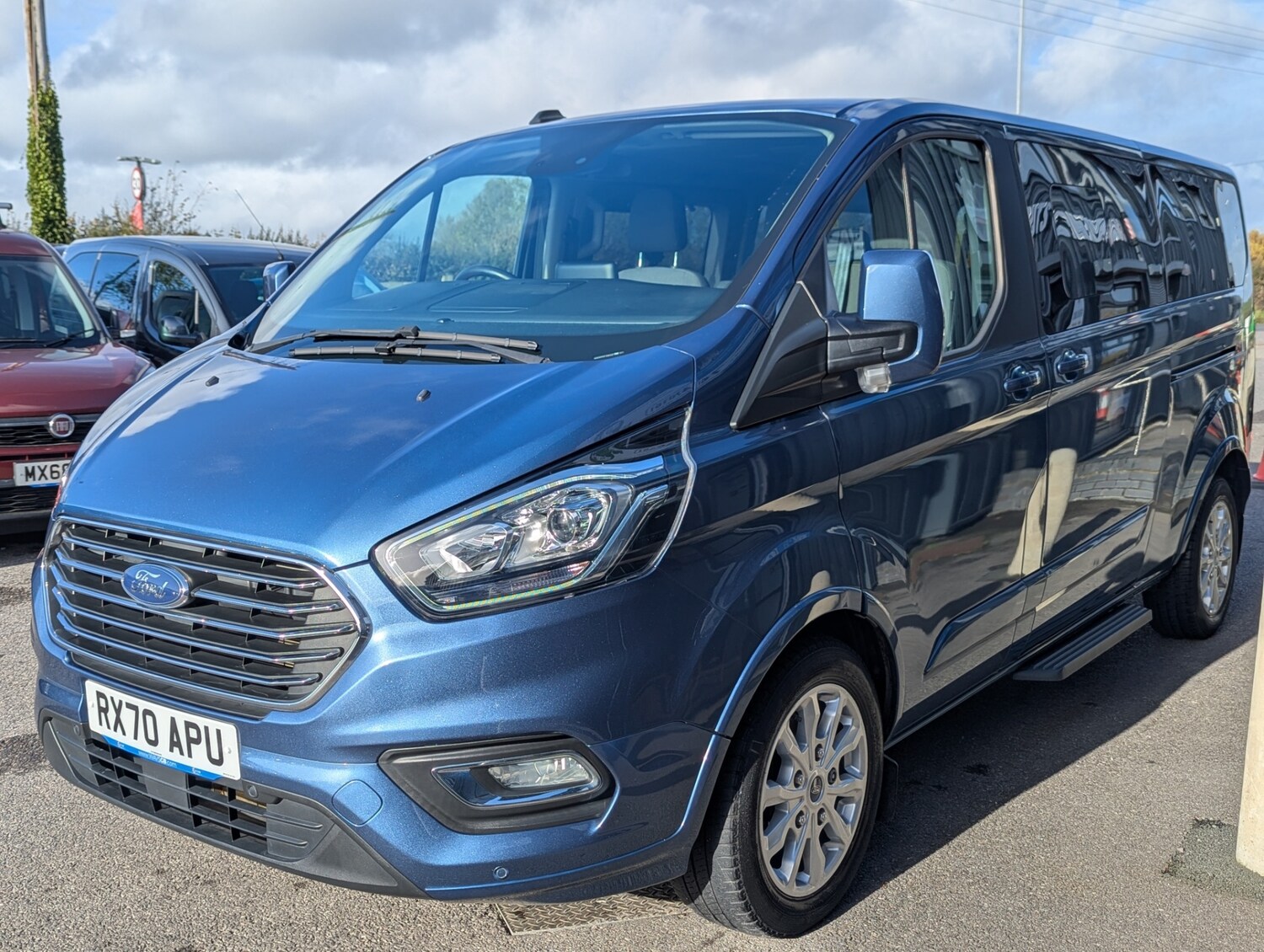 Used Ford Tourneo Custom 2020 for sale - 76402913: Photo 3
