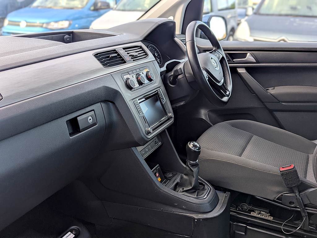 Used Volkswagen Caddy Life 2017 for sale - 76706131: Photo 12