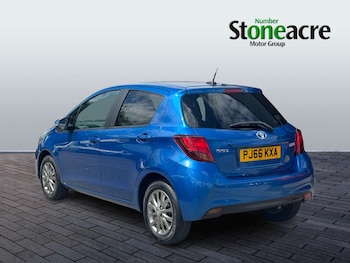 Used Toyota Yaris 2016 for sale - 78946578: Photo