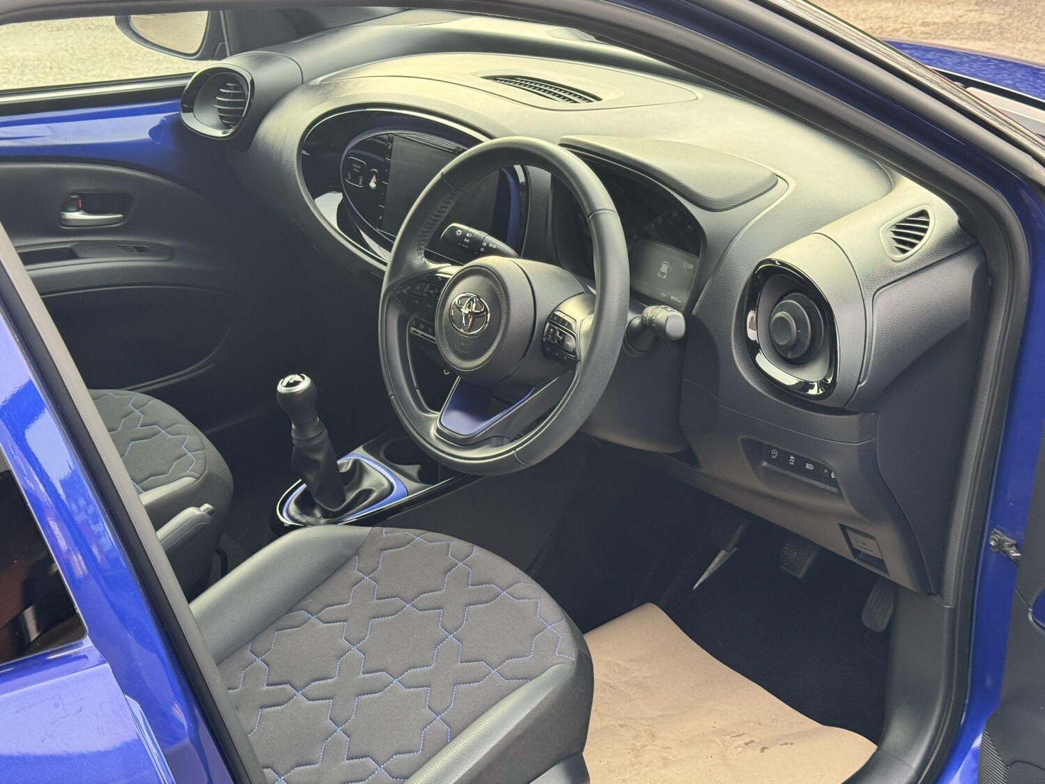 Used Toyota Aygo X 2023 for sale - 77468851: Photo 13