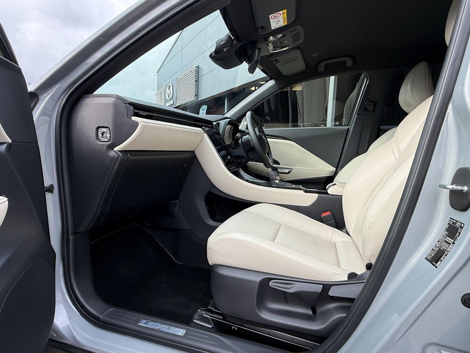 Used Lexus LBX 2024 for sale - 77738119: Photo 22