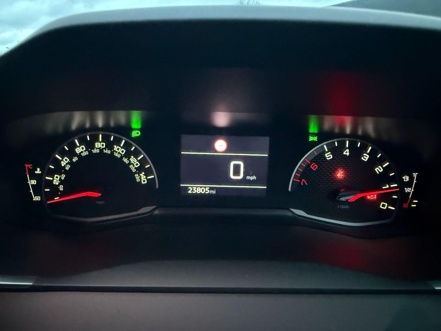 Used Peugeot 2008 2021 for sale - 76913358: Photo 12