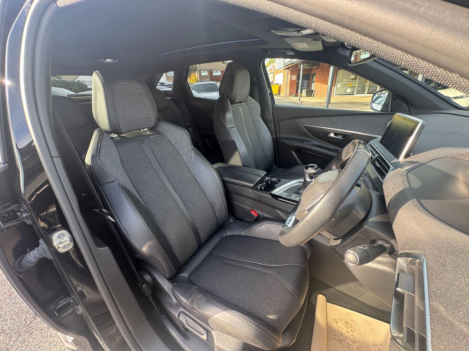 Used Peugeot 3008 2019 for sale - 76423947: Photo 16