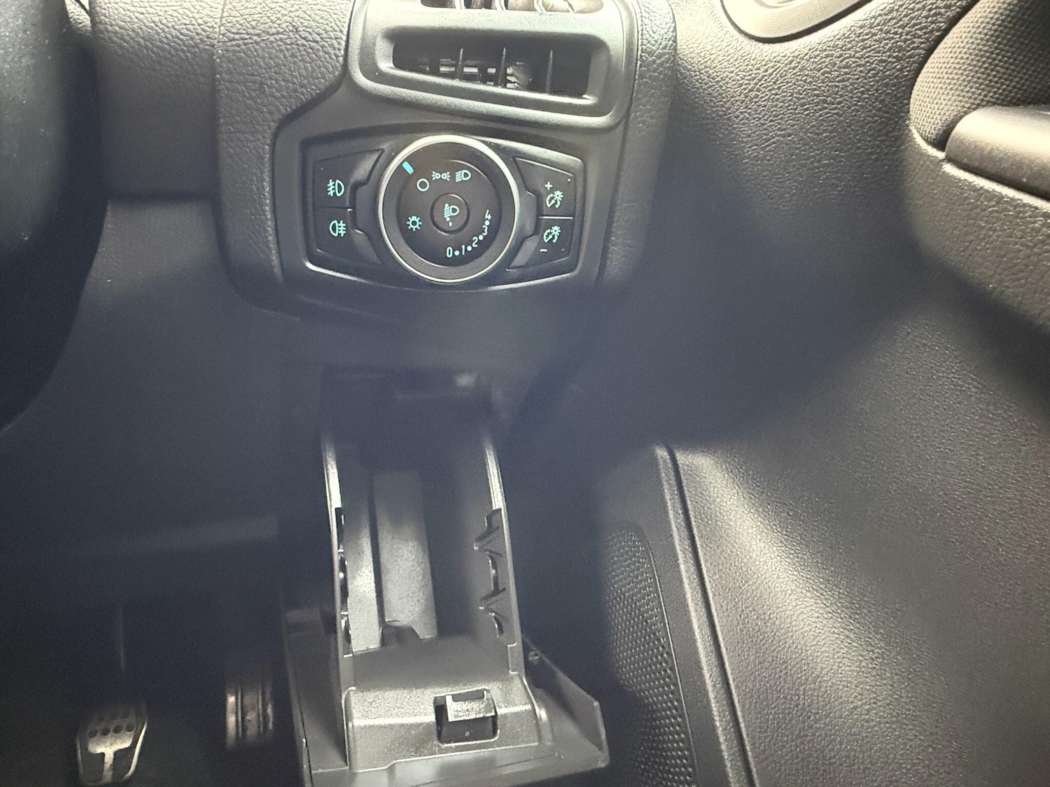 Used Ford Focus for sale - 77267452: Photo 32