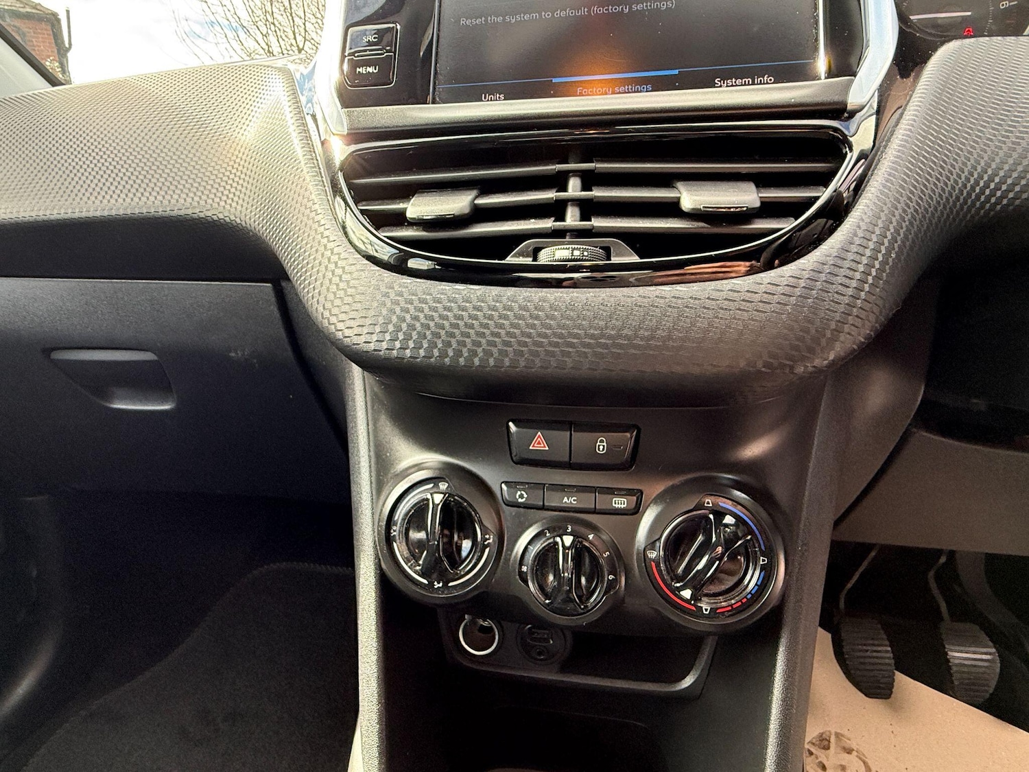 Used Peugeot 2008 for sale - 77825101: Photo 25