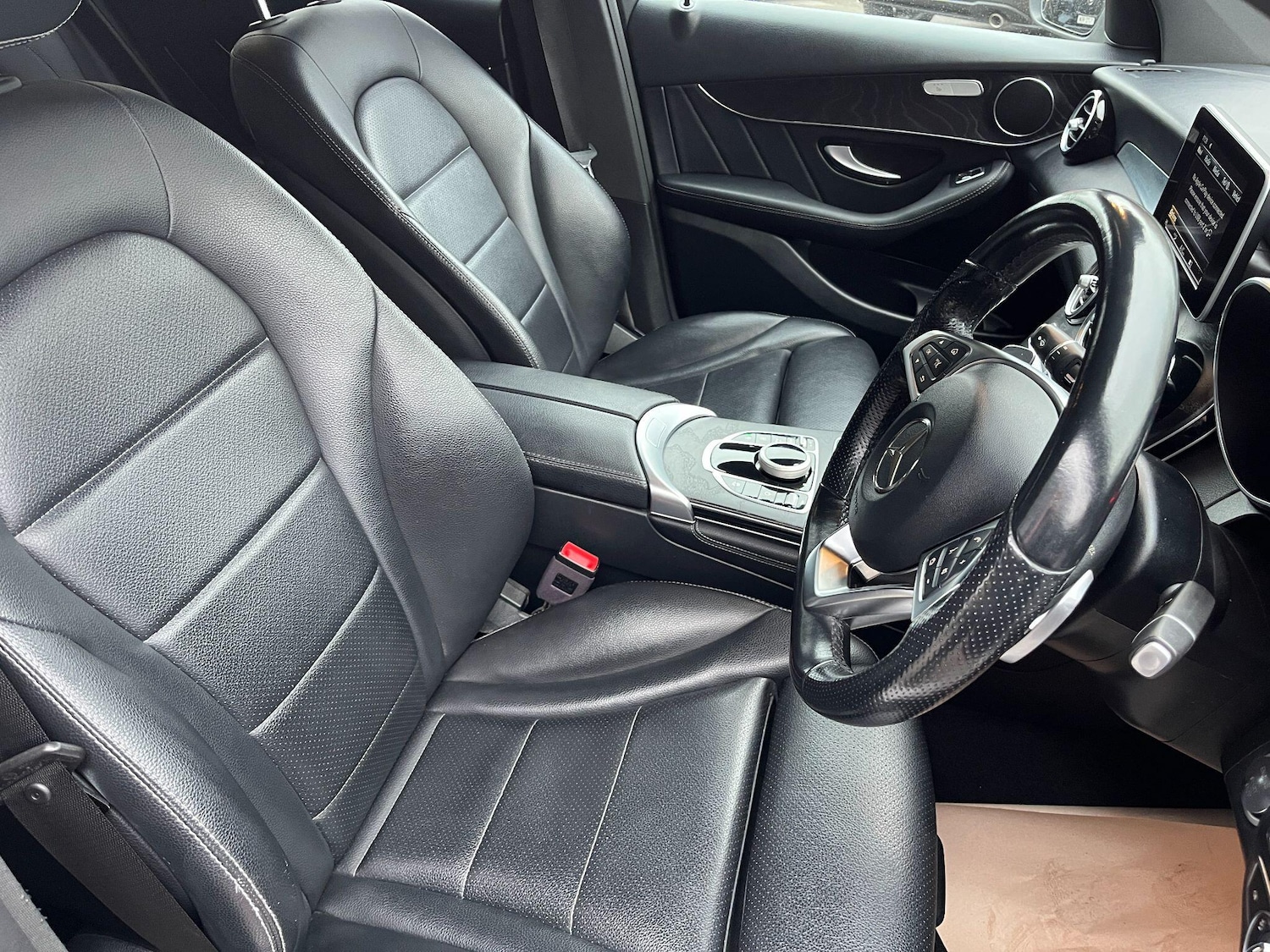 Used Mercedes-Benz GLC for sale - 77040459: Photo 14