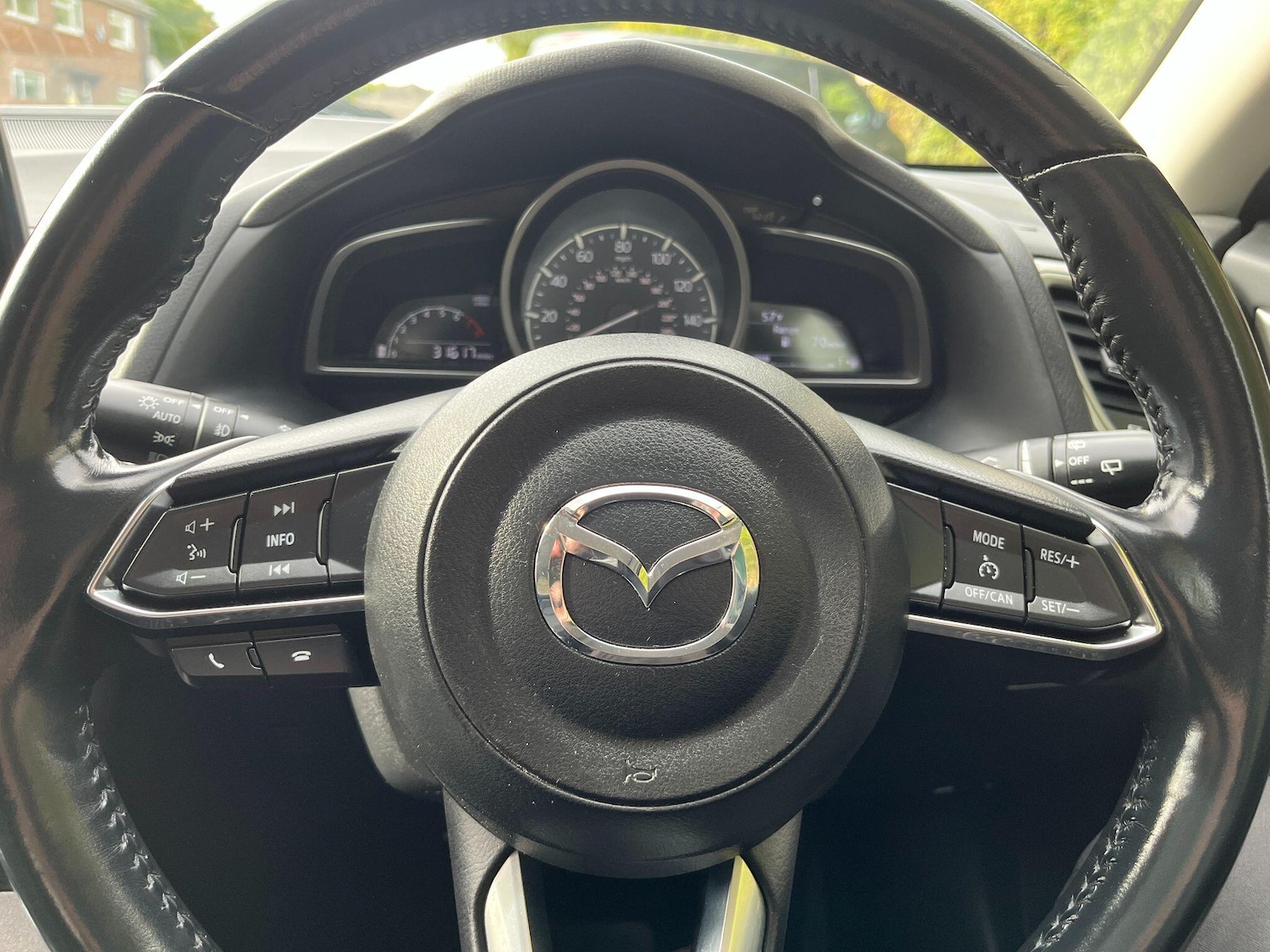 Used Mazda Mazda3 2017 for sale - 76138327: Photo 12