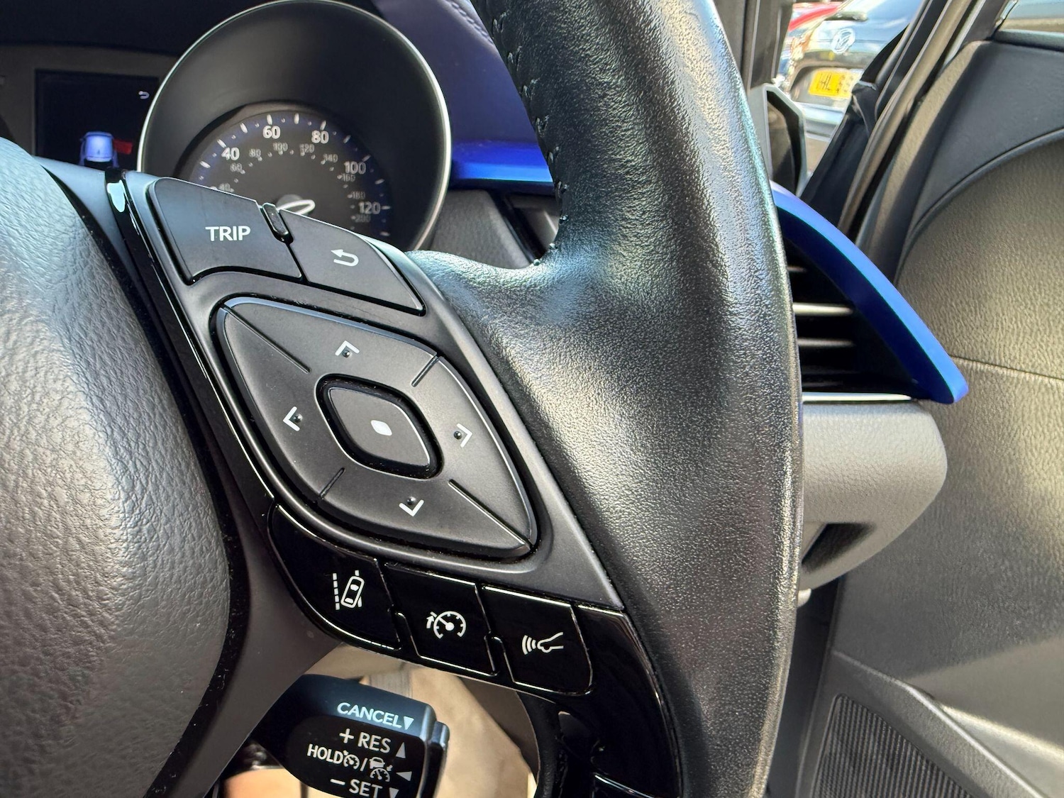 Used Toyota C-HR 2019 for sale - 76389392: Photo 23