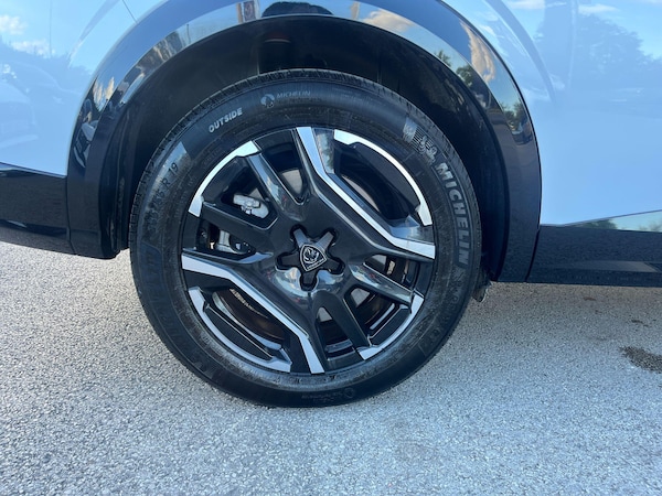 Used Peugeot E-5008 2025 for sale - 76043300: Photo 9