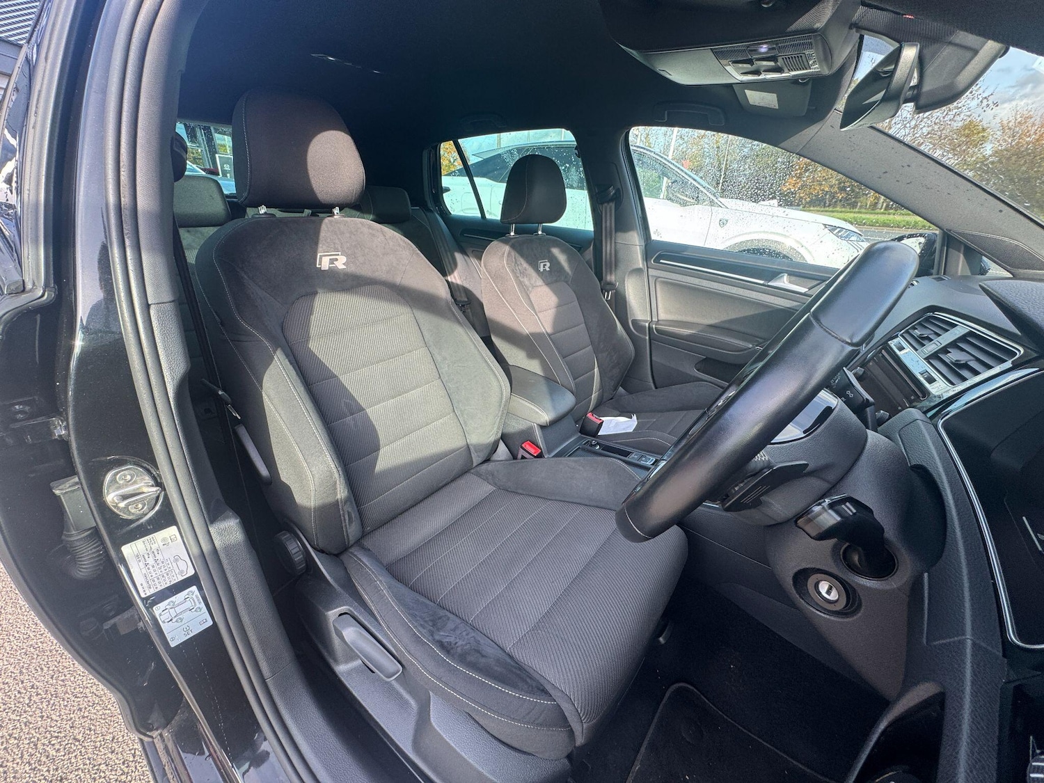 Used Volkswagen Golf 2018 for sale - 76823758: Photo 11