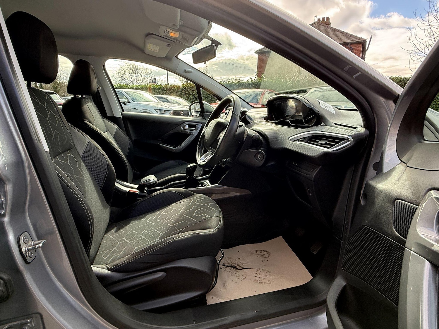 Used Peugeot 2008 2018 for sale - 77892804: Photo 16