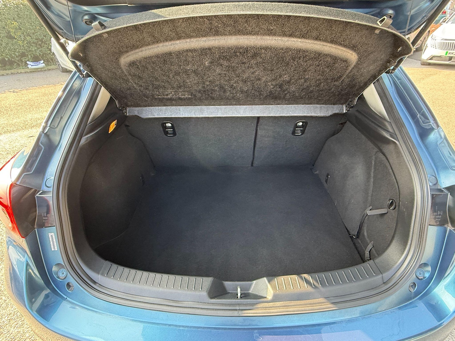 Used Mazda Mazda3 for sale - 77769011: Photo 25