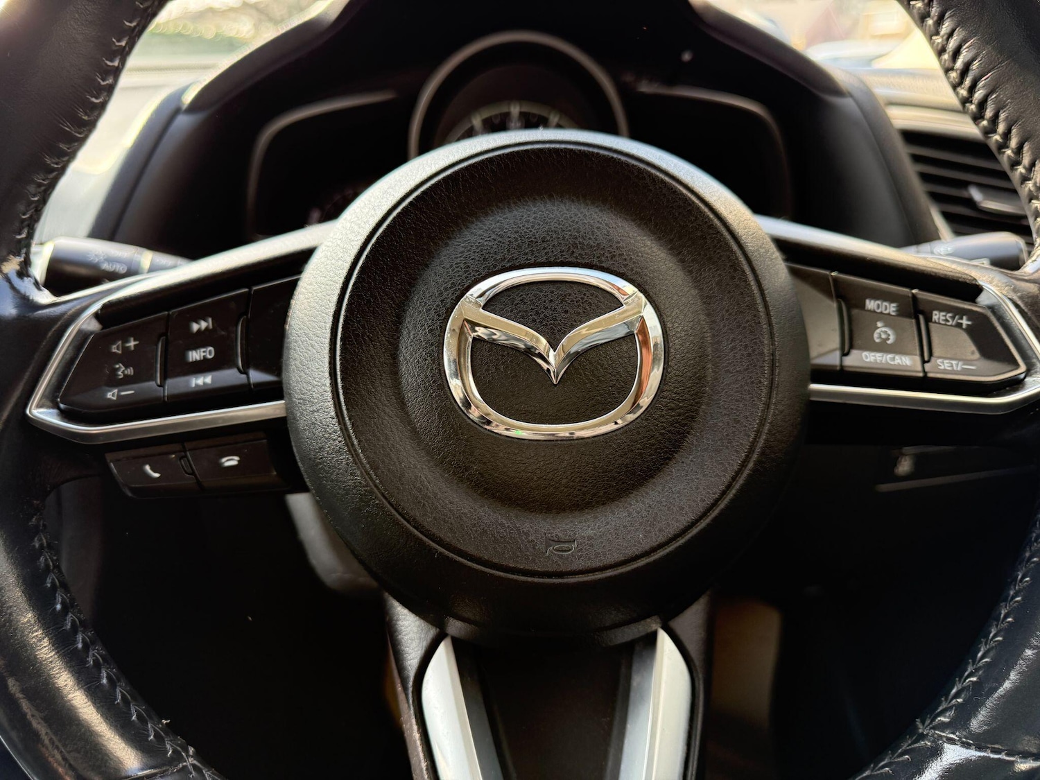 Used Mazda Mazda3 for sale - 77769011: Photo 28