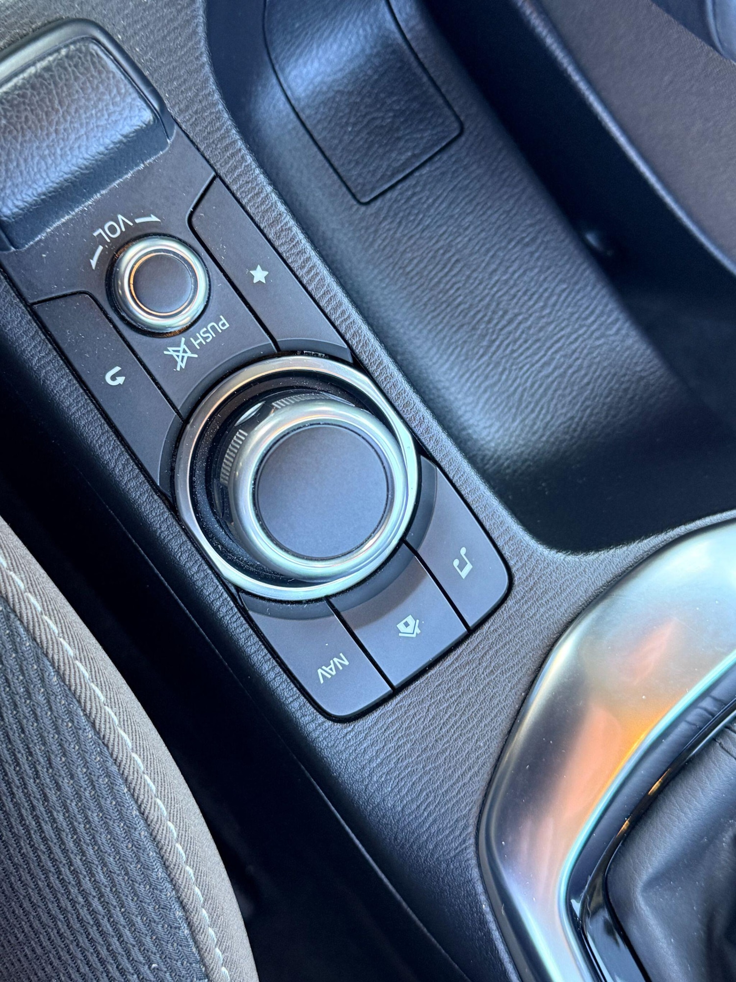 Used Mazda Mazda2 for sale - 77753330: Photo 26