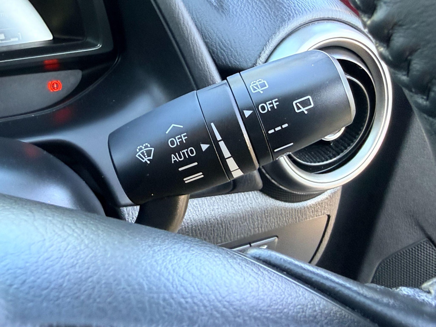 Used Mazda Mazda2 for sale - 77753330: Photo 29