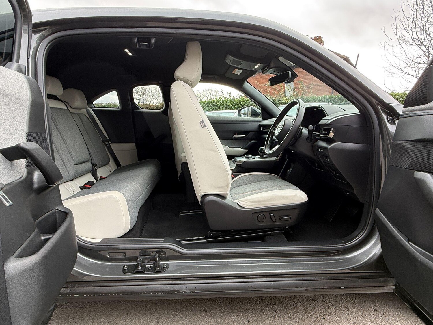 Used Mazda MX-30 2025 for sale - 77892576: Photo 16