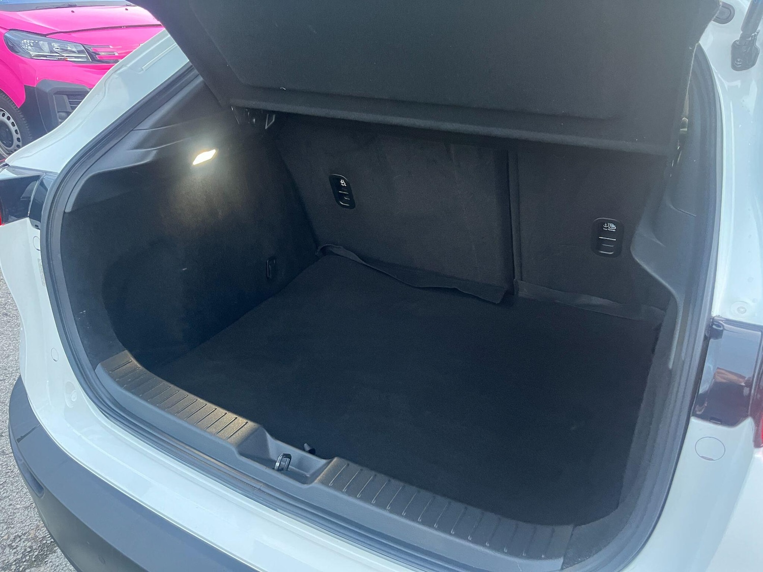 Used Mazda CX-30 2021 for sale - 76715401: Photo 10